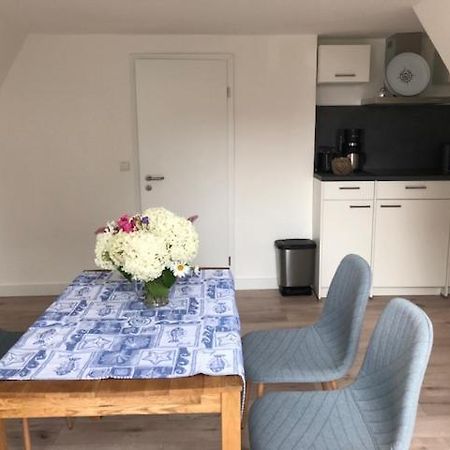 Die Graefin Auf Ruegen - Ferienappartements Parchtitz Esterno foto