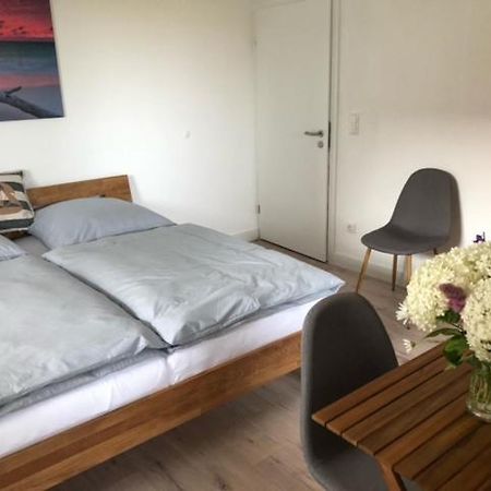 Die Graefin Auf Ruegen - Ferienappartements Parchtitz Esterno foto