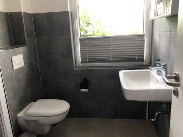 Die Graefin Auf Ruegen - Ferienappartements Parchtitz Esterno foto