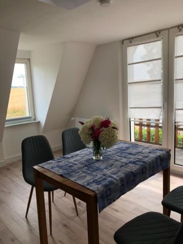 Die Graefin Auf Ruegen - Ferienappartements Parchtitz Esterno foto